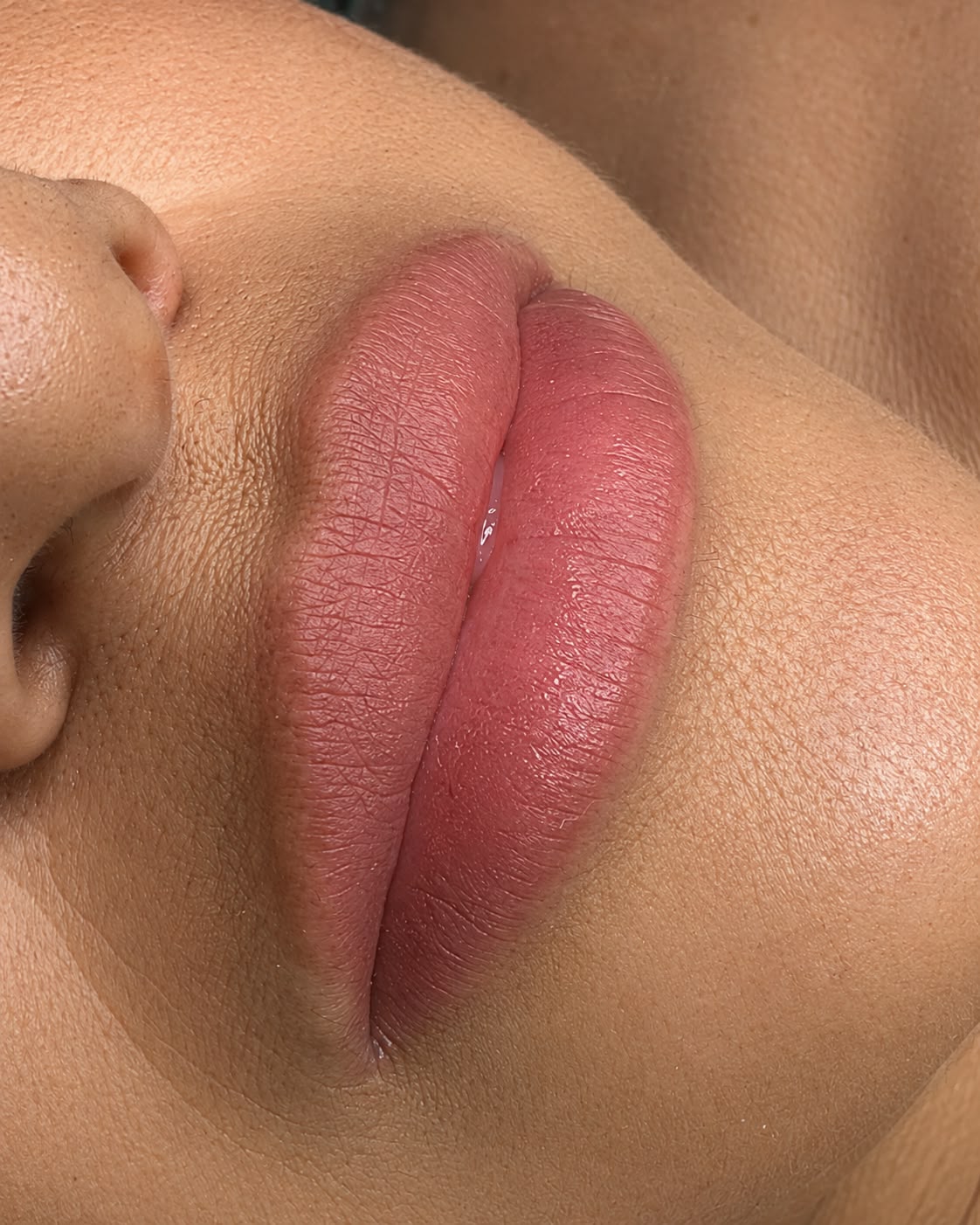 Lèvres après la pigmentation